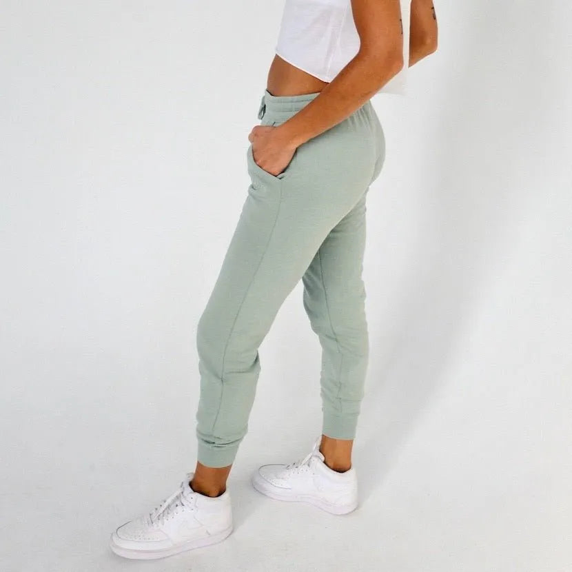 Signature KTCHN Sweat Pant Sage (Women's)
